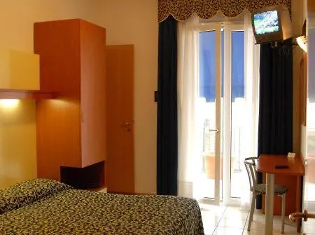 Lido Hotel 3*