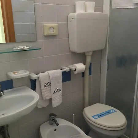 Lido Ξενοδοχείο 3*